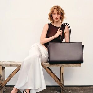 Poelle Atelier Large Carolyn Tote Bag in Brown (Never Used)